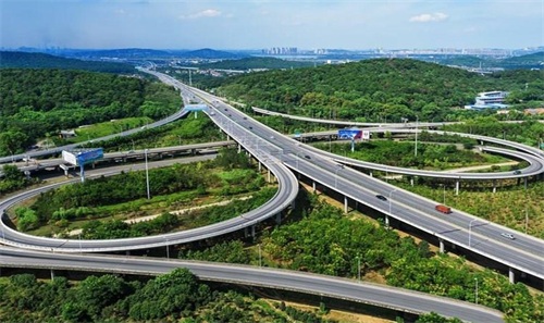 绥滨钢筋套筒应用于高速公路